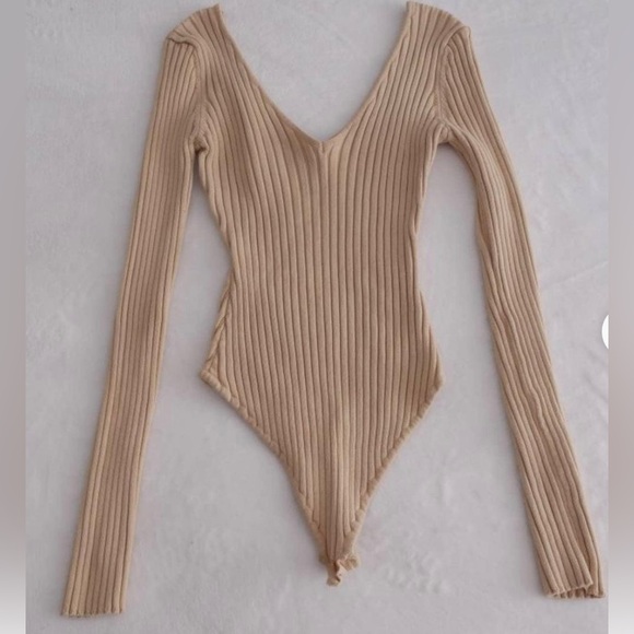 Hera Collection Ribbed Bodysuit - Picture 2 of 3